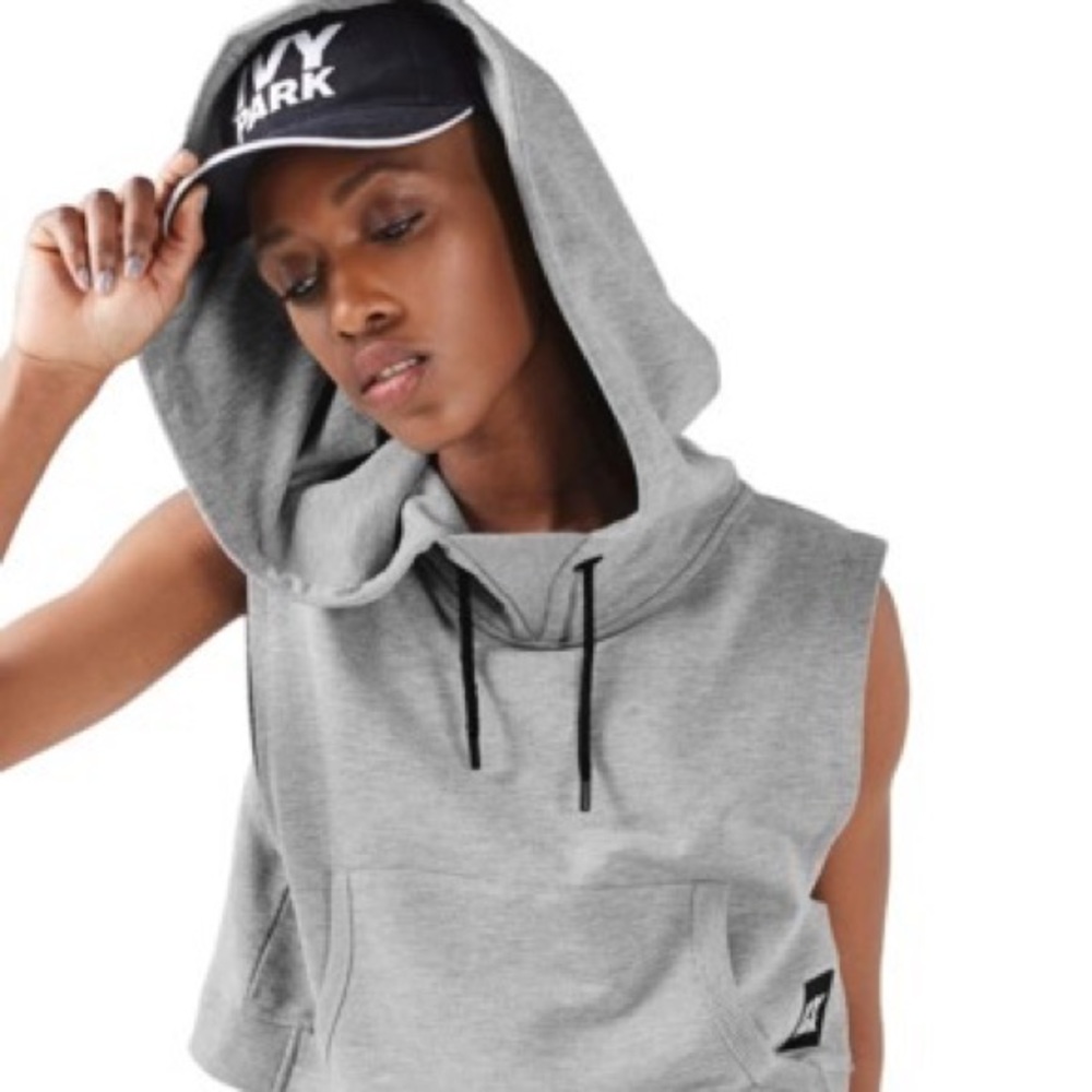 💕SOLD💕 IVY PARK Sleeveless Cropped Hoodie - Picture 2 of 5